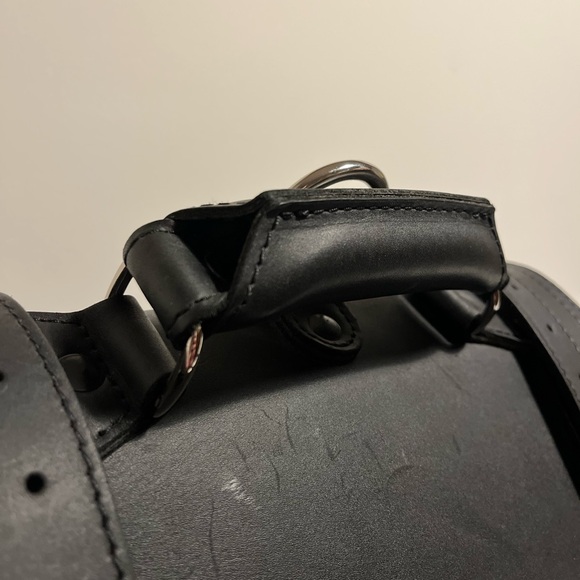Saddleback Large Classic Leather Briefcase - Picture 9 of 15